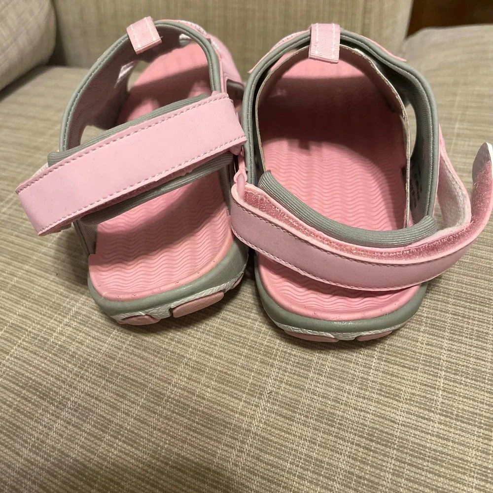 Lands' End Girls Pink Hydro Quest Sport Sandals Size 5 NEW WITH BOX